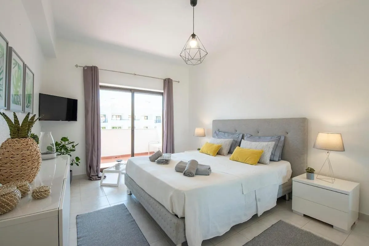 Sunshine Holidays Apartment 珀彻斯